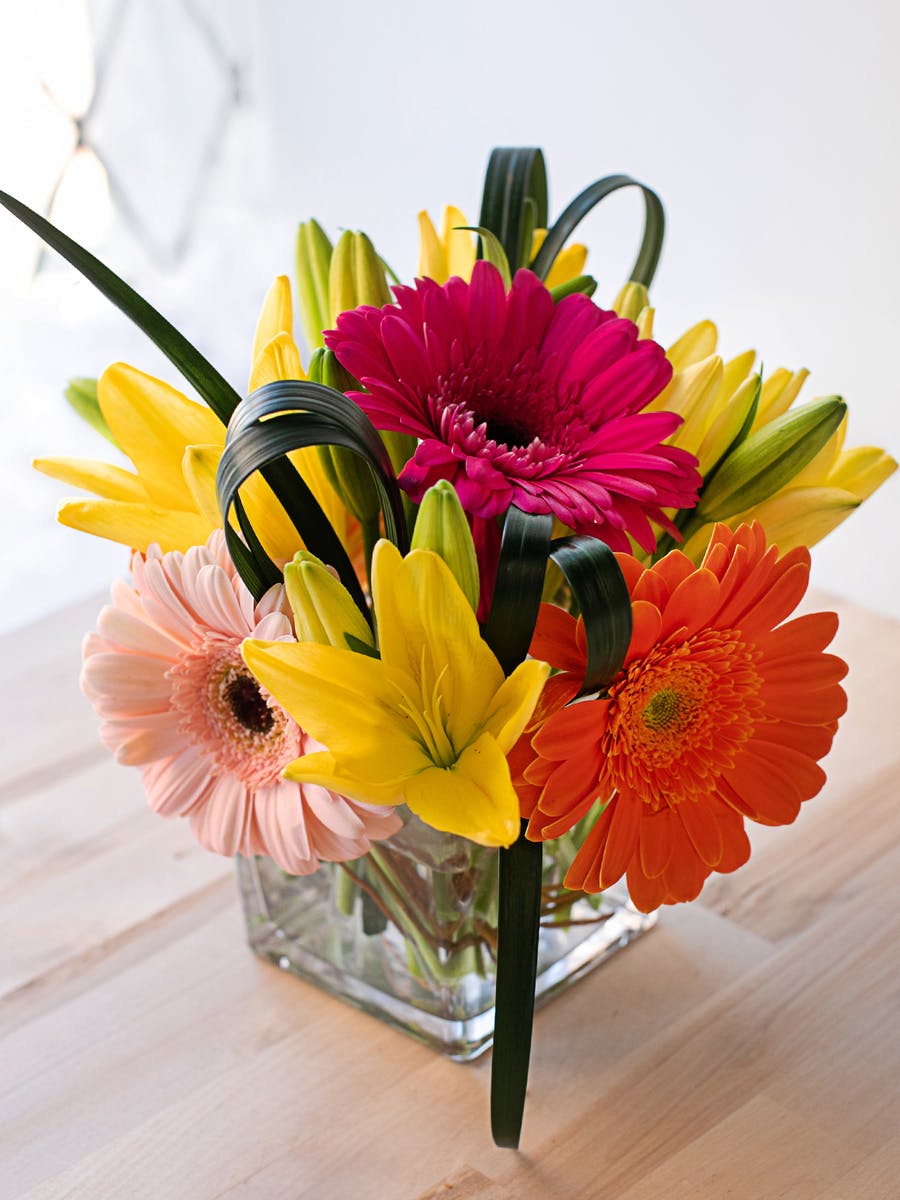 Bright & Stunning Toblers Flowers Kansas City